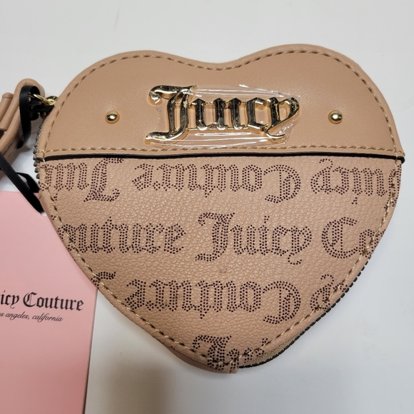 NWT JUICY COUTURE French Latte Heart Zip Around Wristlet - Picture 2 of 9